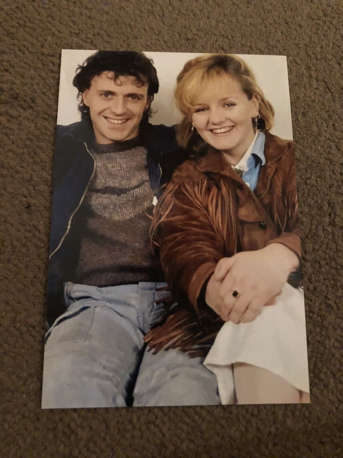 PAUL USHER & SHELAGH OHARA (BROOKSIDE) UNSIGNED Photo Poster painting- 6x4”