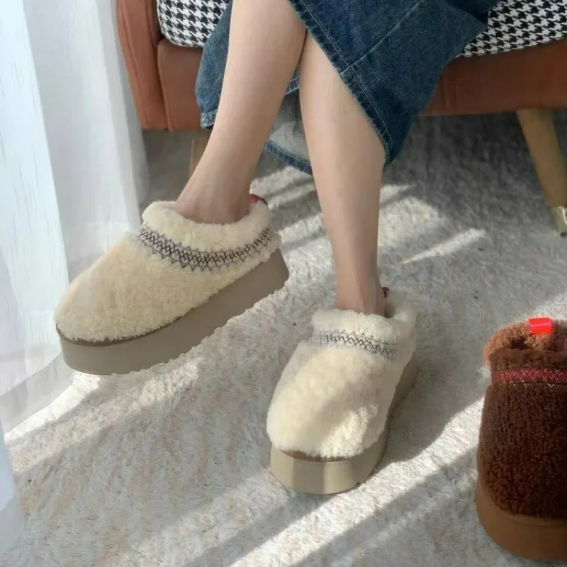 Ipodstreet pretty shoes 2025 Winter New Plus Size 42 Designer Snow Boots Embroidered Ethnic Style Thick Bottom Fashion Party Boots Warm Non-slip