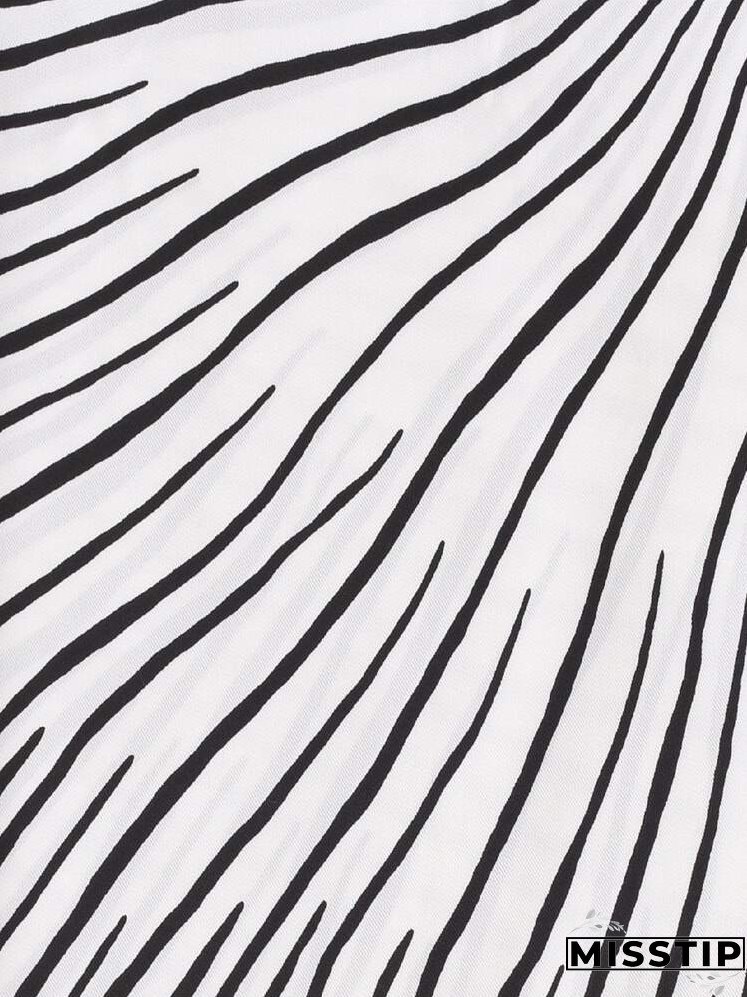 Irregular Line Print Bandana