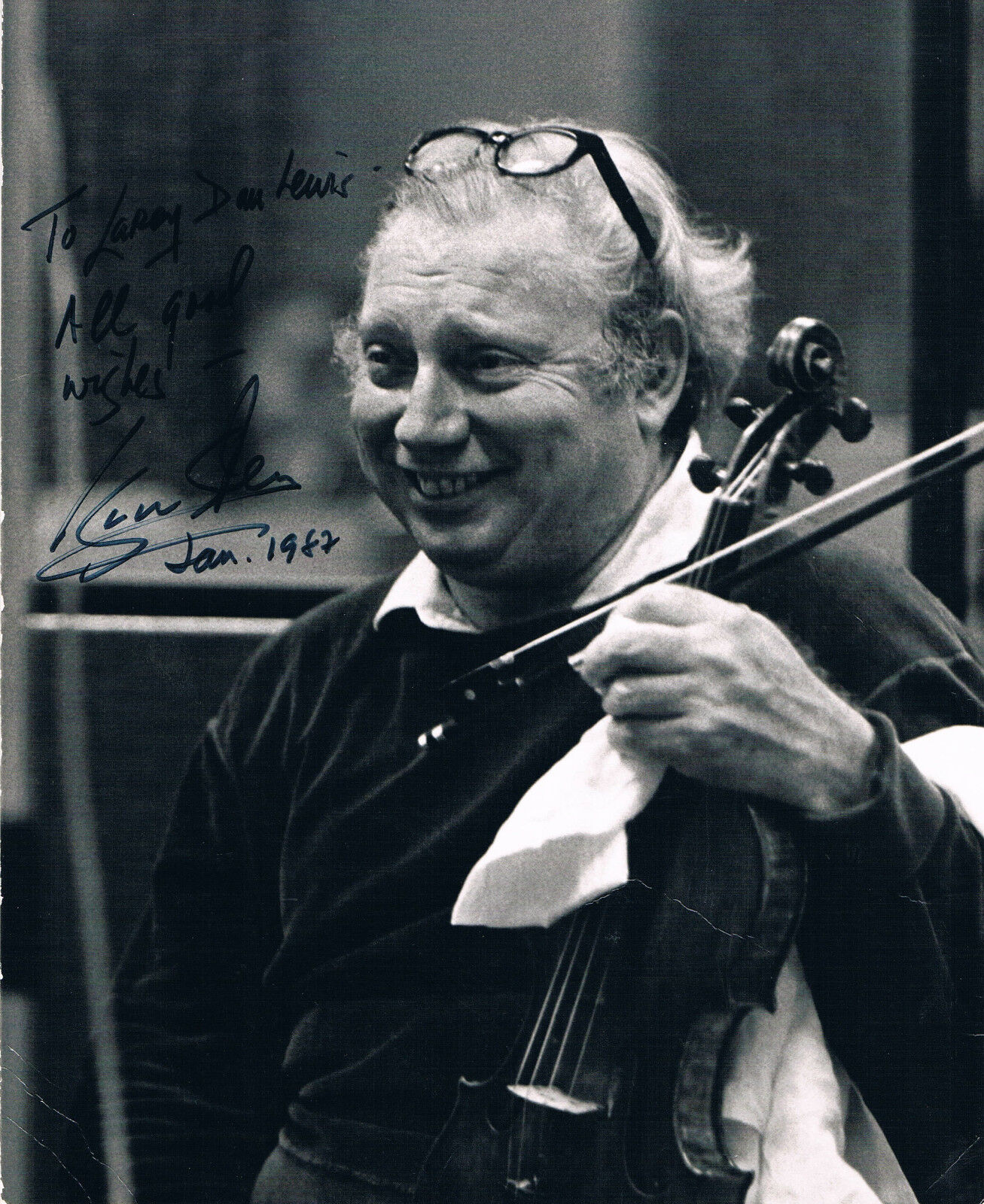 Isaac Stern 1920-2001 genuine autograph signed 8x10