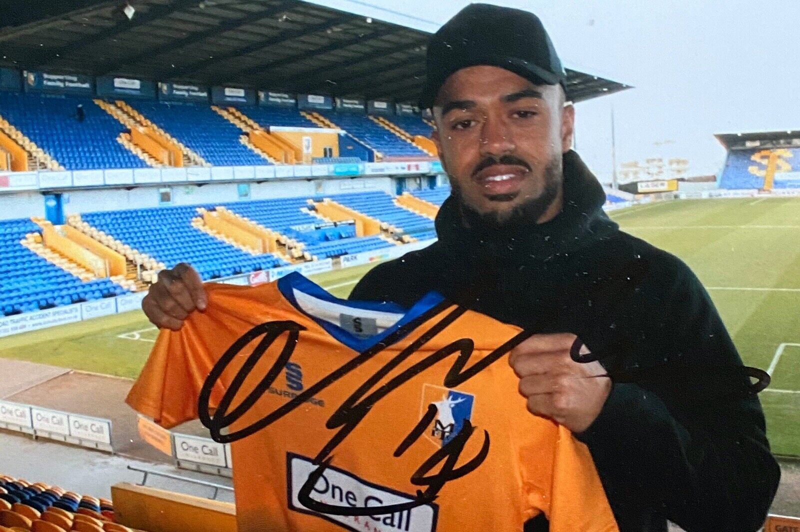 Nicky Ajose Genuine Hand Signed 6X4 Photo Poster painting - Mansfield Town