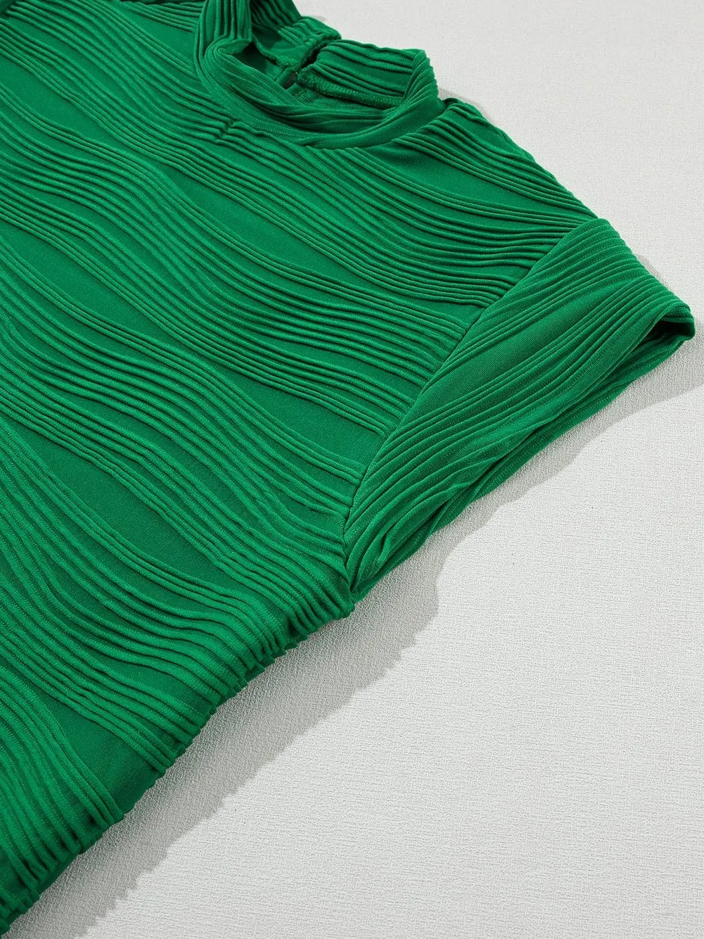 Modern Style Wave Pattern Top