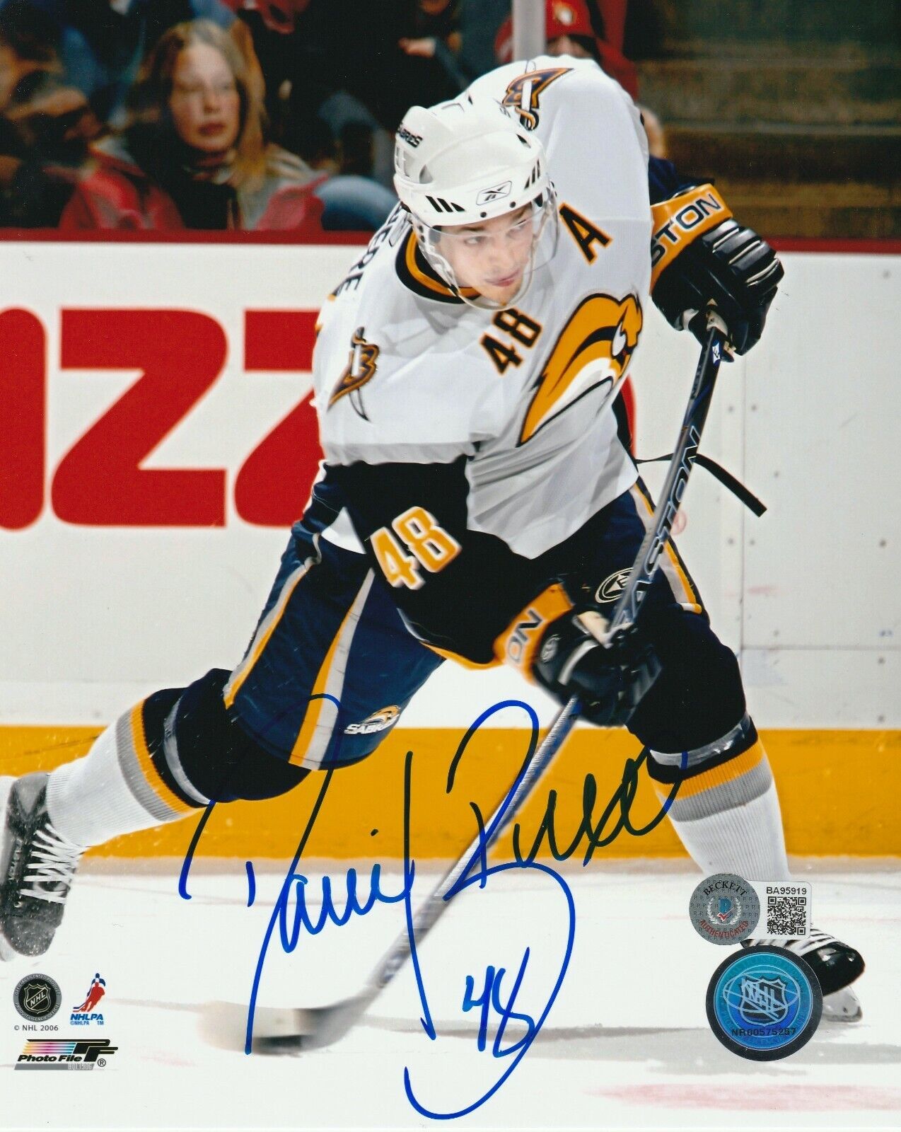 DANIEL BRIERE Signed Buffalo SABRES 8x10 Photo Poster painting with Beckett COA (BAS)