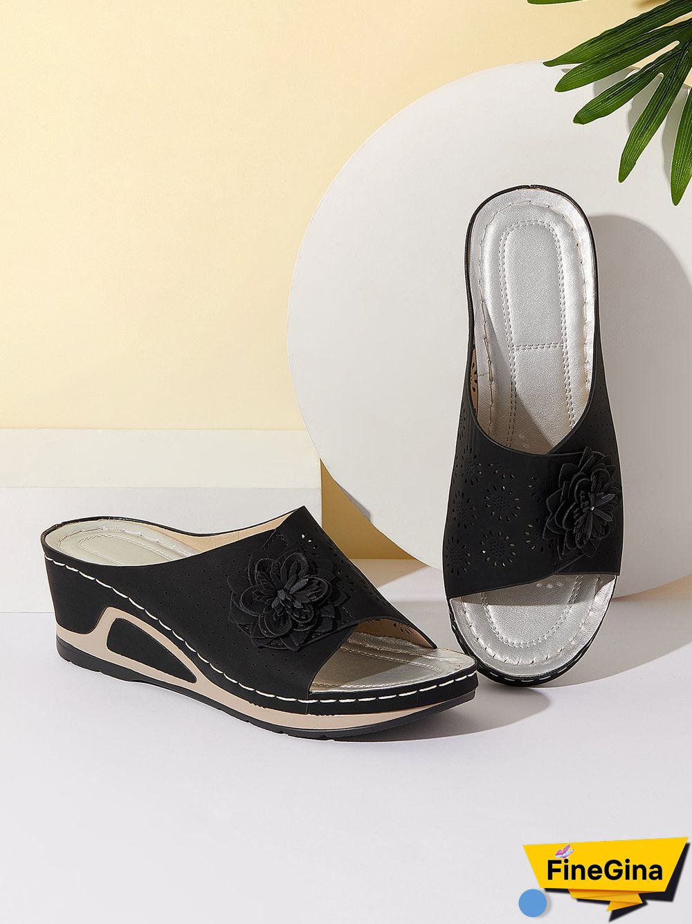 3D Floral Cutout Upper Vintage Bohemian Wedge Slippers