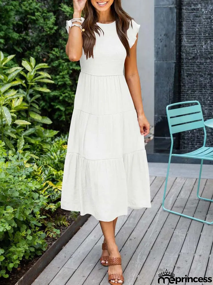 Elegant summer dress: ruffle details, pockets