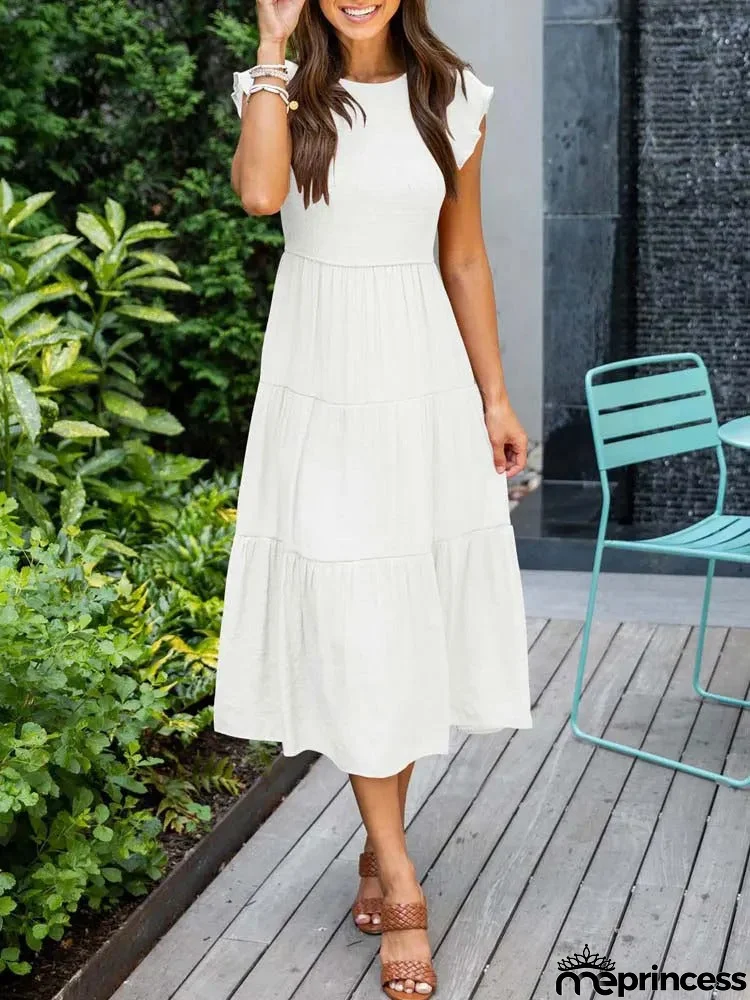 Elegant summer dress: ruffle details, pockets