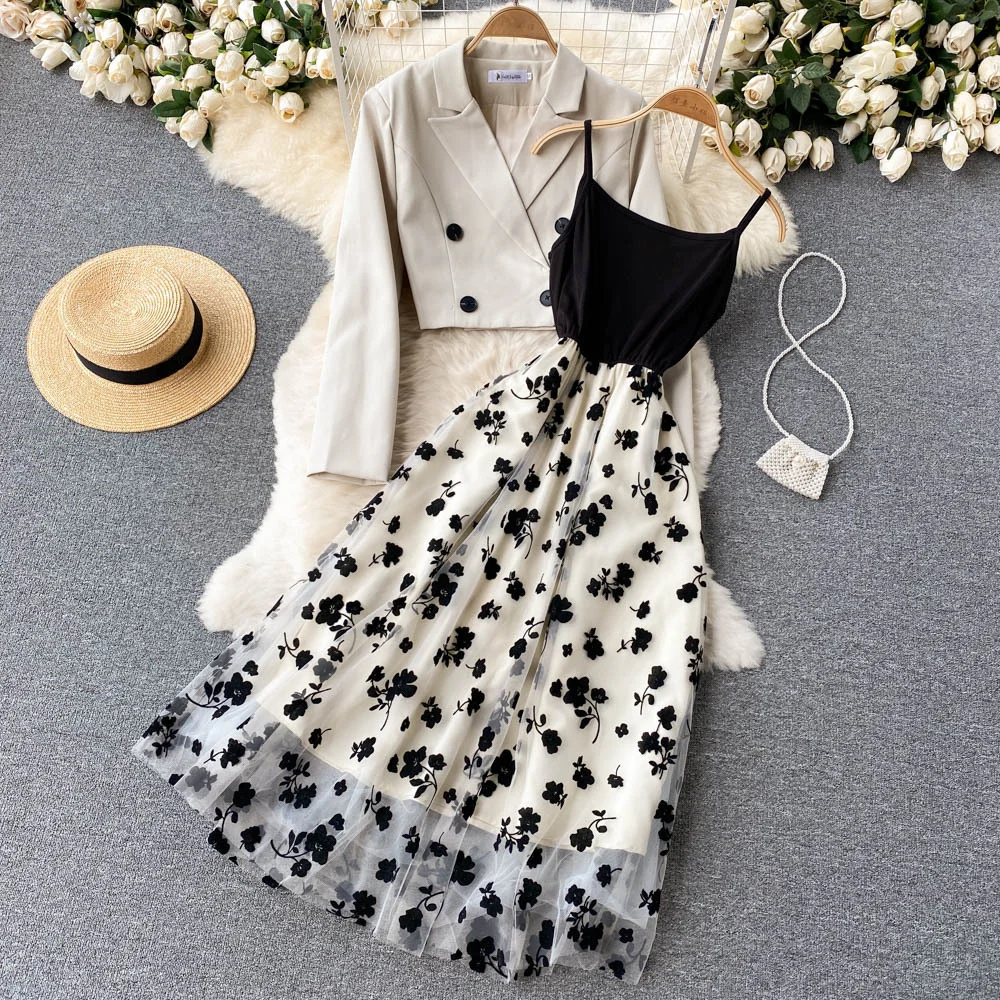 Ueong Temperament Short Double-Breasted Suit Jacket Female High-End Flocking Net Suspender Dress Foreign Style Two-Piece Suit