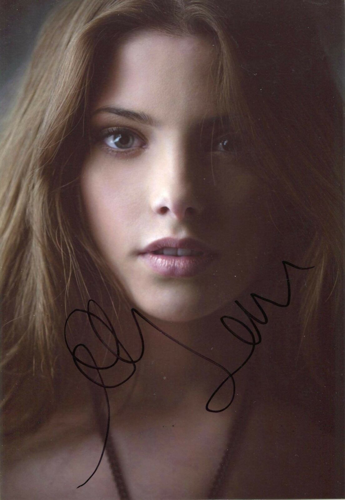 ACTRESS Ashley Greene autograph, In-Person signed Photo Poster painting