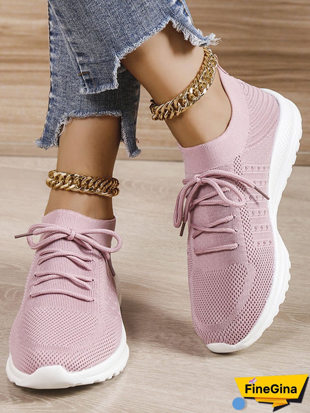 Flyknit Lightweight Soft Sole Lace-Up Sneakers