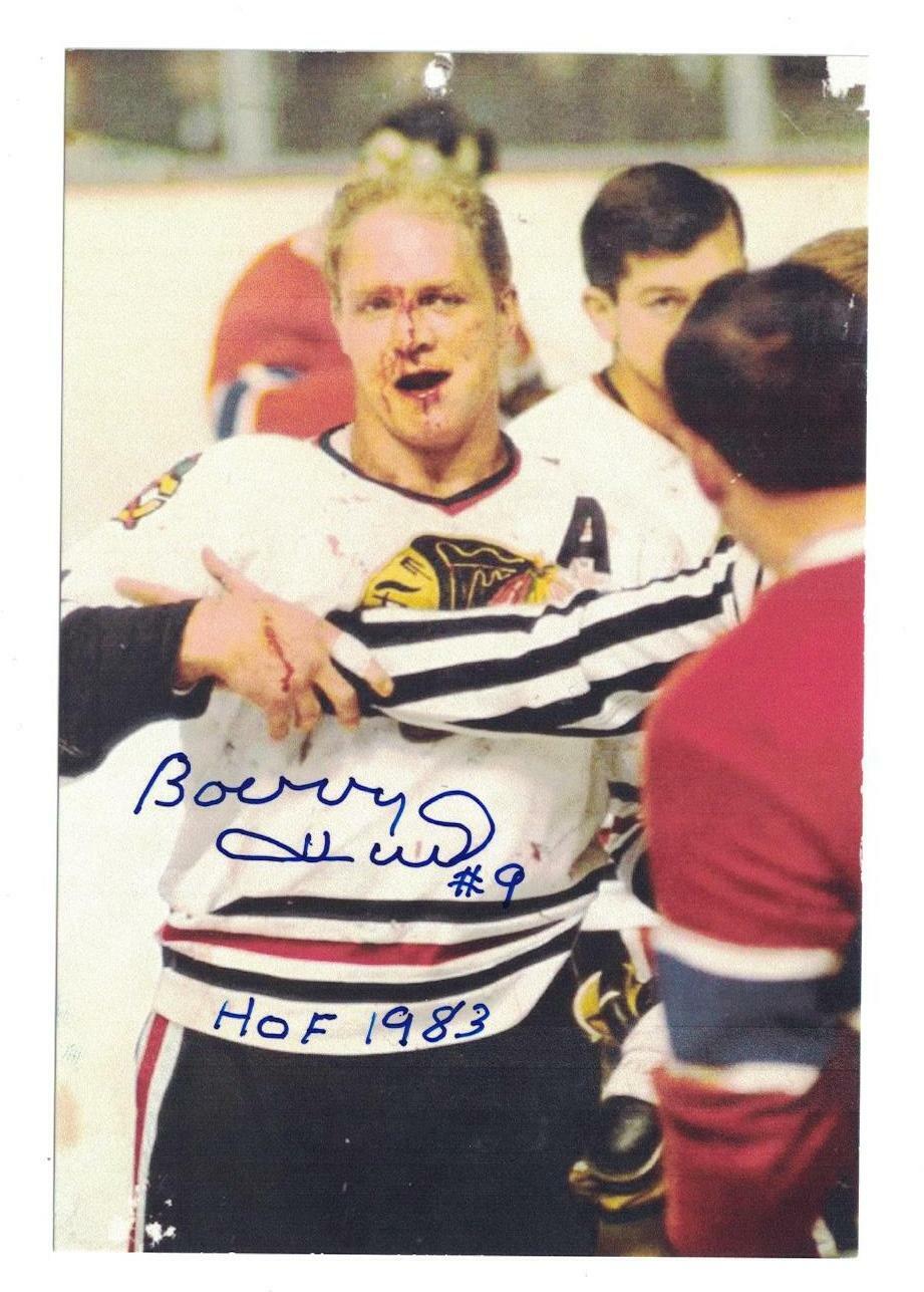 Bobby Hull Signed Autographed 4x6 Photo Poster painting Chicago Black Hawks HOF 1983 B