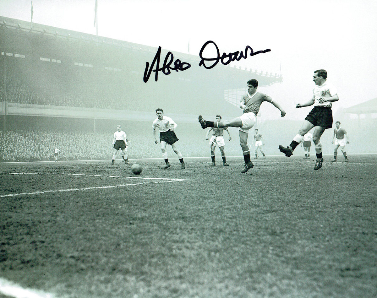 Alex DAWSON Signed Autograph 10x8 Photo Poster painting AFTAL COA Manchester United & Scotland