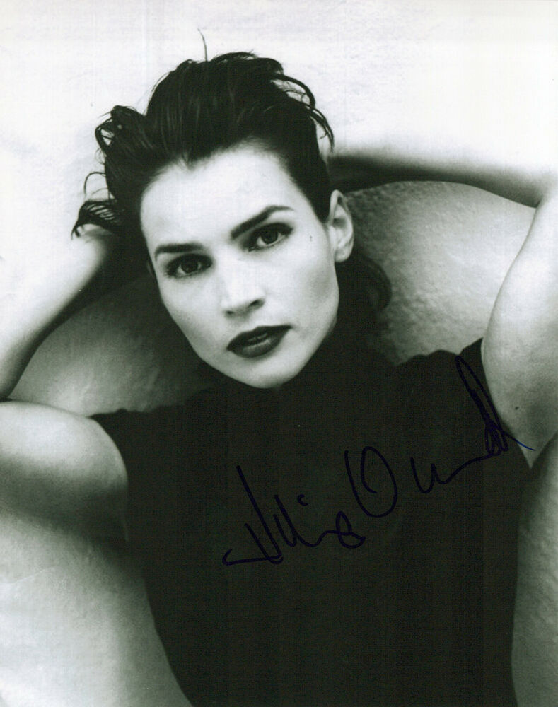 Julia Ormond glamour shot autographed Photo Poster painting signed 8x10 #2