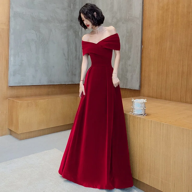 Retro Plus Size Velvet Party Dresses Slash Neck Burgundy Black Elegant A-Line Long Gowns 2020 Short Sleeve Christmas Dresses Red