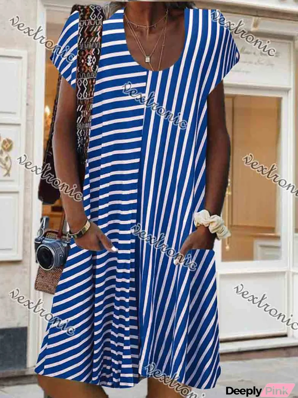 Women's Striped Printed Short Sleeve Scoop Neck Shift Dress Midi Dress With Pockets