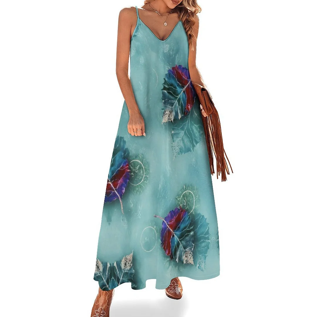 Style & Comfort for Mature Women Plus Size Printed Sling Casual Women Maxi Dress in Pattern Leaf, Green, Red