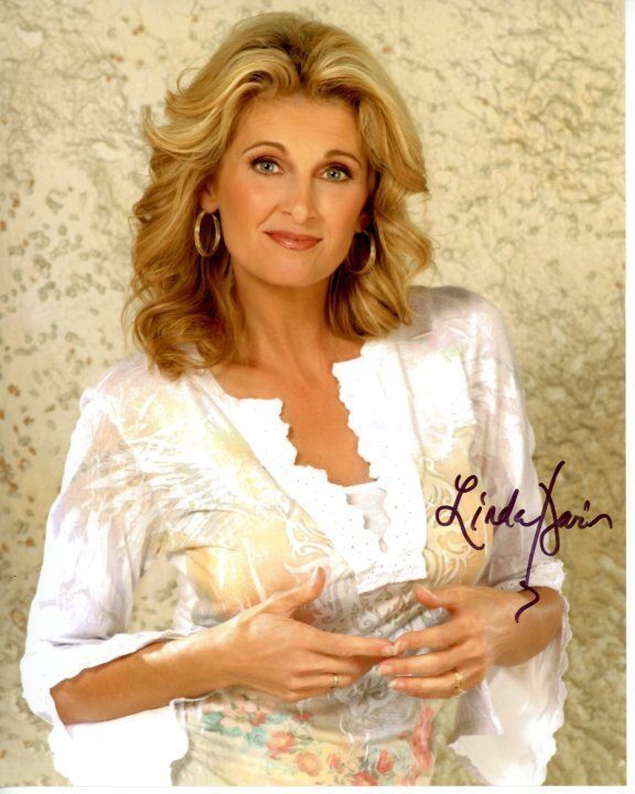 LINDA DAVIS signed autographed Photo Poster painting