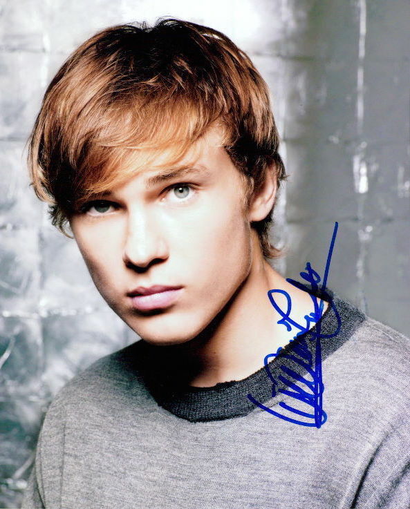 William Moseley handsome signed 8x10 Photo Poster painting