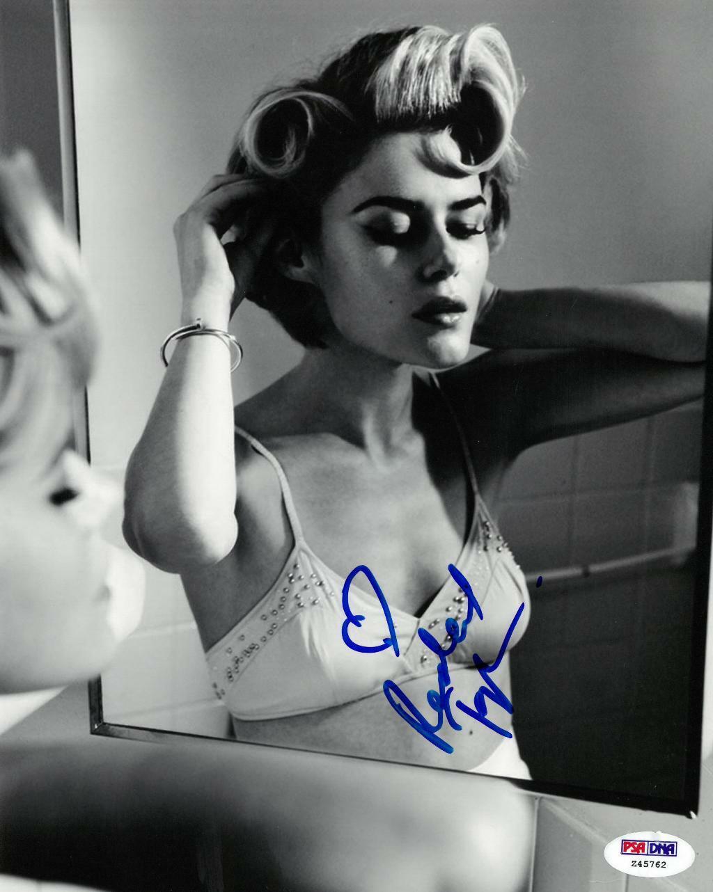 Rachael Taylor Signed Authentic Autographed 8x10 B/W Photo Poster painting PSA/DNA #Z45762