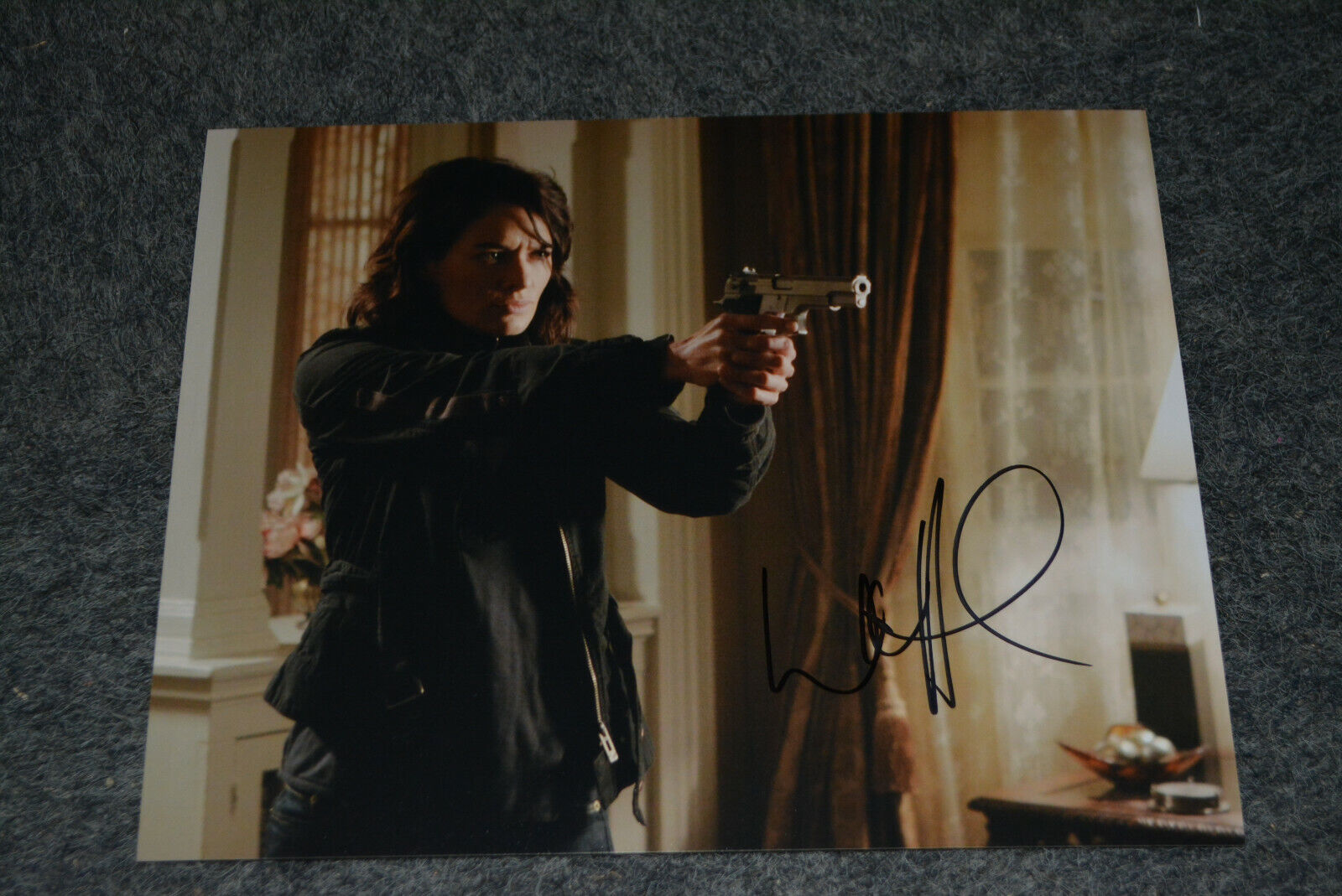 LENA HEADEY signed autograph In Person 8x10 20x25 cm TERMINATOR