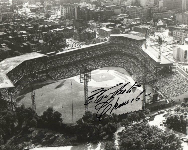 REPRINT - ROBERTO CLEMENTE Forbes Field Signed Pittsburgh Pirates 8x10 Photo Poster painting RP