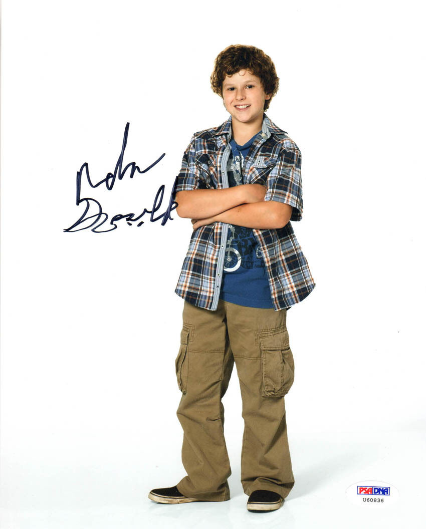 Nolan Gould SIGNED 8x10 Photo Poster painting Luke Dunphy Modern Family PSA/DNA AUTOGRAPHED