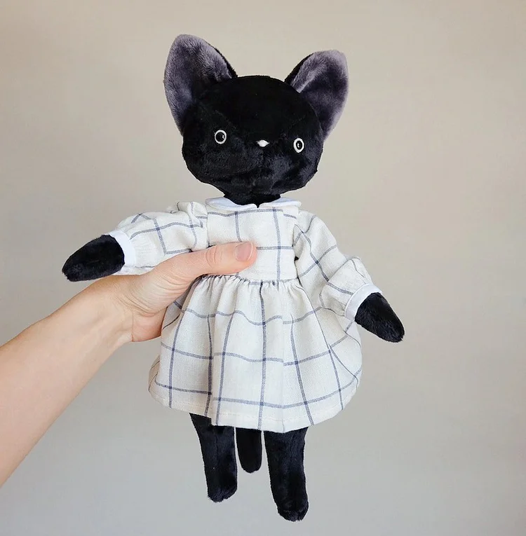 Cat sewing pattern with instructions. Height - 13" (33cm)