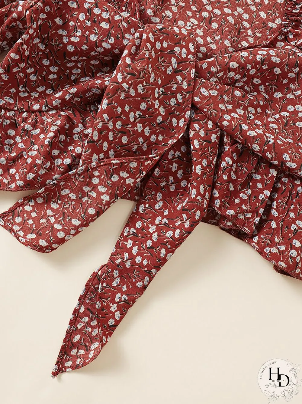 Allover Floral Print Bowknot Puff Sleeve V-neck Crop Top