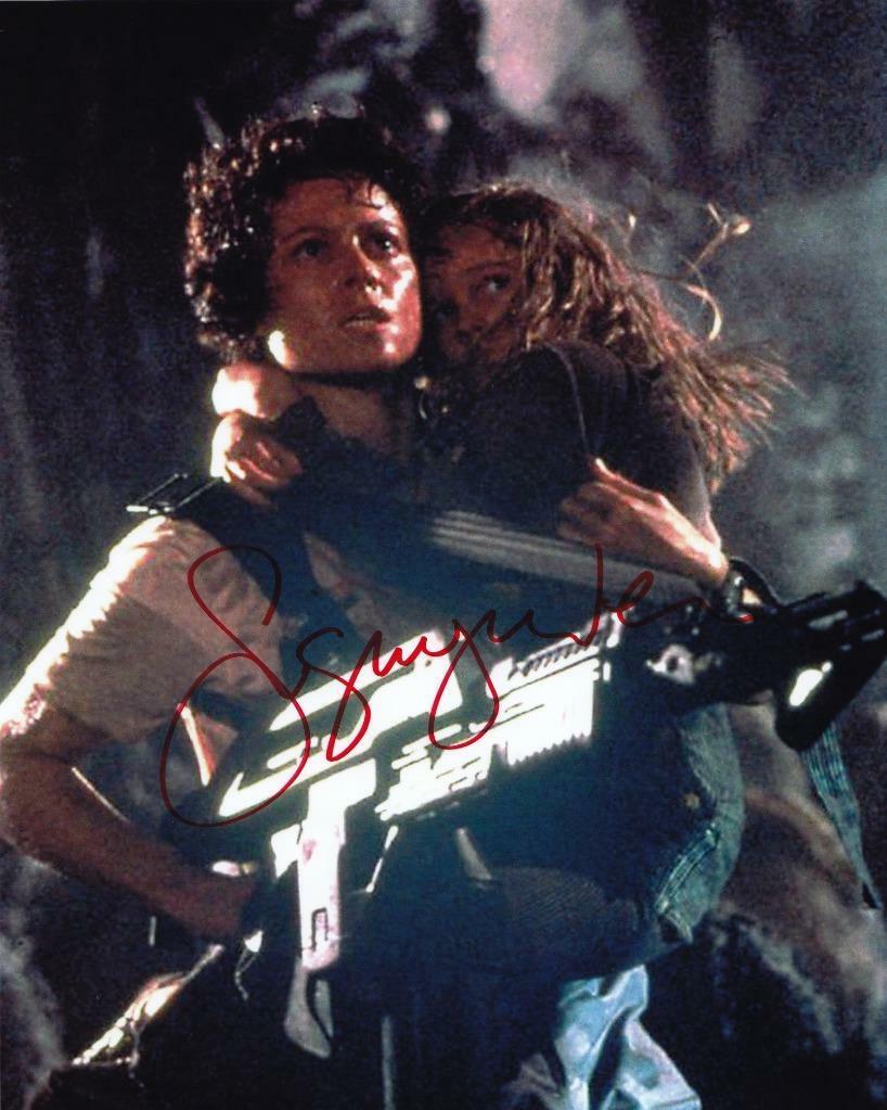 Sigourney Weaver ALIENS AUTOGRAPHED 10X 8