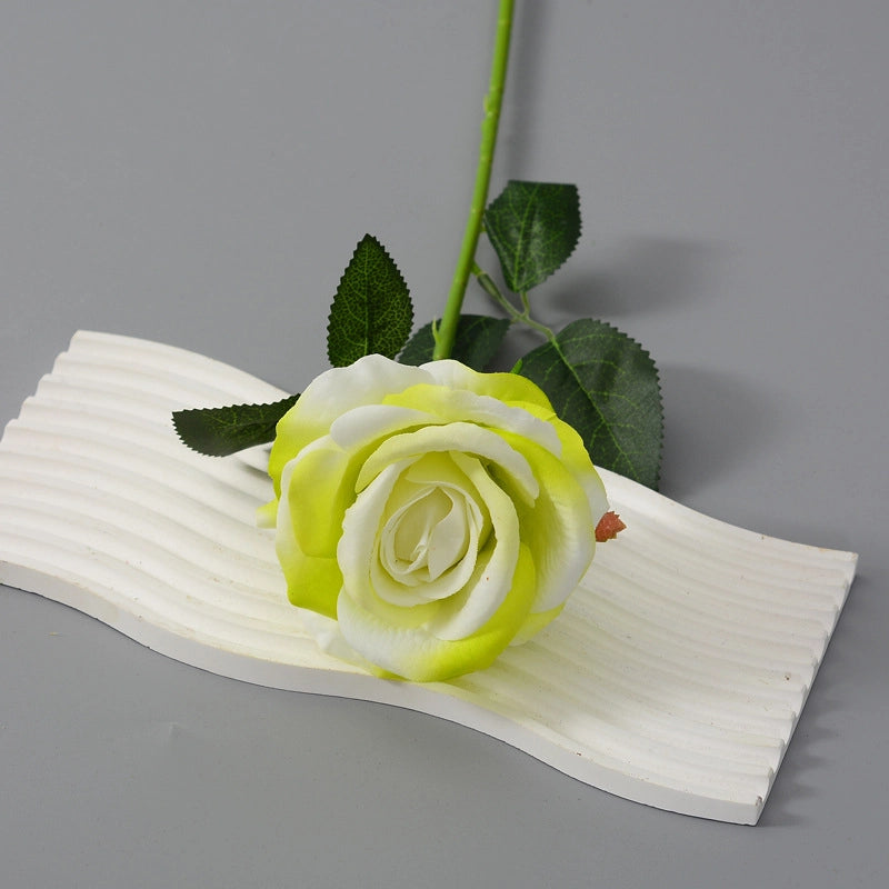 Lifelike Artificial Flowers Suitable For Office Cultural Environment High Quality Silk Flowers