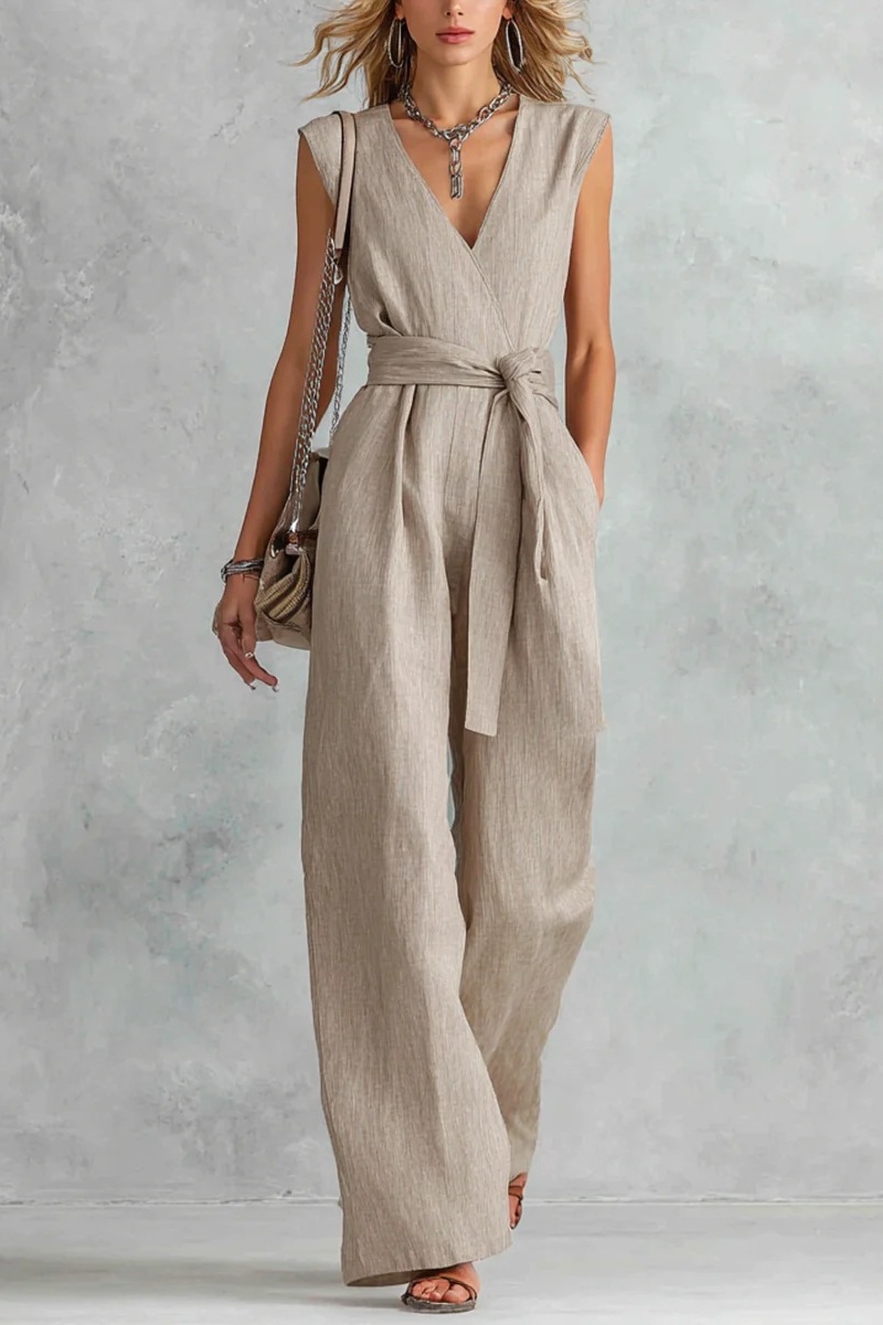 Casual jumpsuit for daytime wedding guest