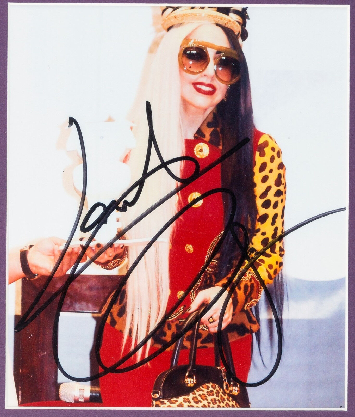 LADY GAGA Autographed Photo Poster paintinggraph - Pop Musician / Singer - preprint