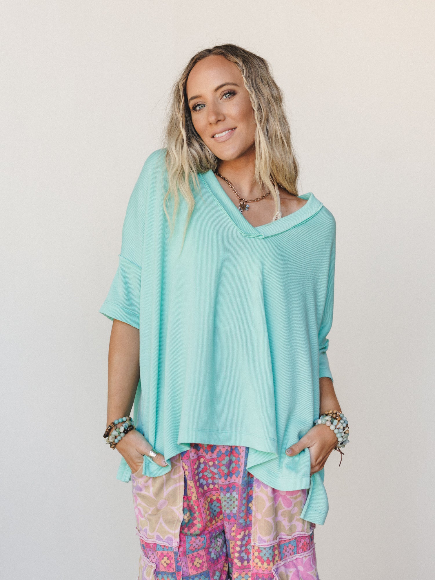 The Nest On The Go V Neck Ribbed Essential Tee - Cabbage