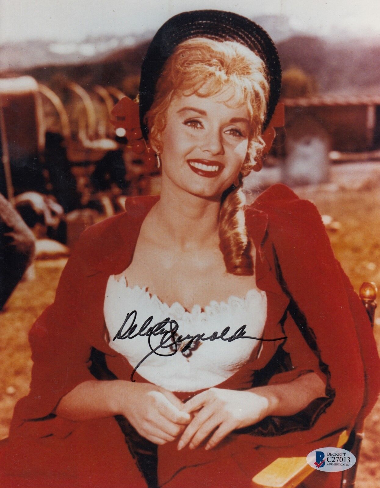 Debbie Reynolds #0 8x10 Signed 8x10 Photo Poster painting Beckett Certified Actress 021818