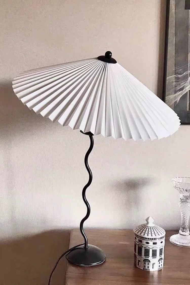 Squiggle Table lamp