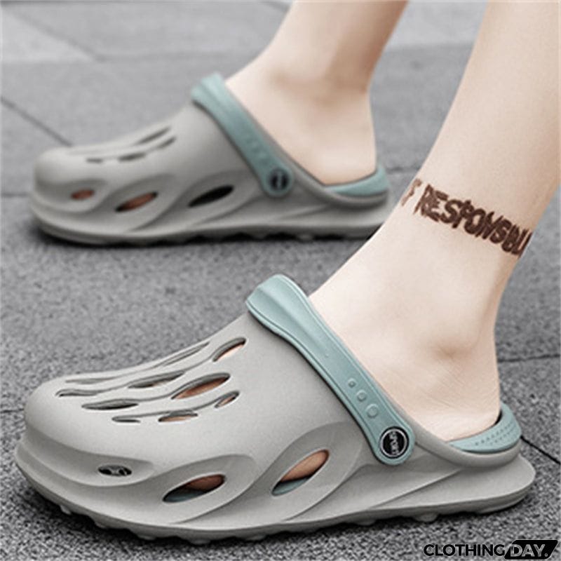 Male summer Outside Wear Non-slip Light Holes Sandals