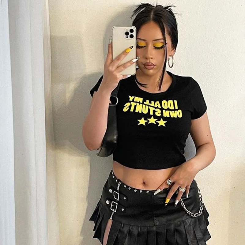 Toloer I do My Own Stunts Graphic Tee-Outfit Ideas