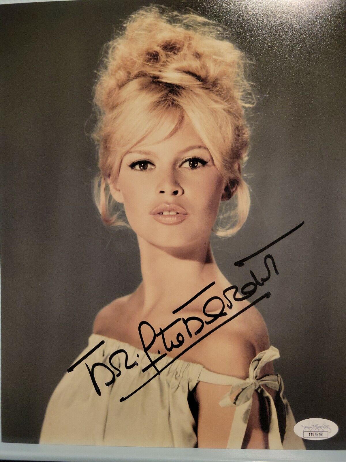 BRIGITTE BARDOT signed 8x10 Photo Poster painting SEXY FRENCH ACTRESS MODEL JSA COA TT95358