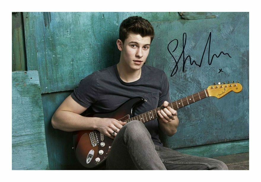 SHAWN MENDES AUTOGRAPH SIGNED PP Photo Poster painting POSTER