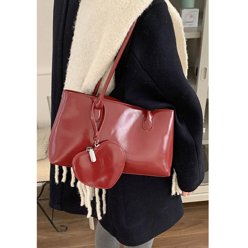 Pongl Pongl Bridal Wedding Bag Love Headphone Bag 2025 New Large-Capacity Shoulder Bag Retro Ocean Gas Tote Bag