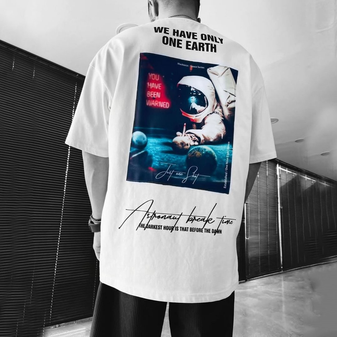 Men's Oversized Astronaut Print T-Shirt