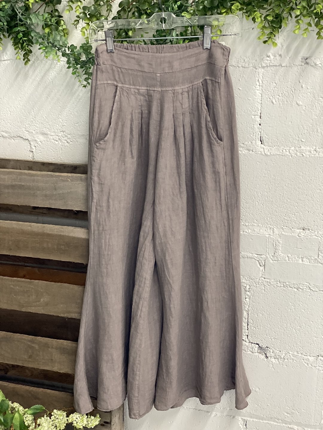 Ladies casual cotton and linen pants