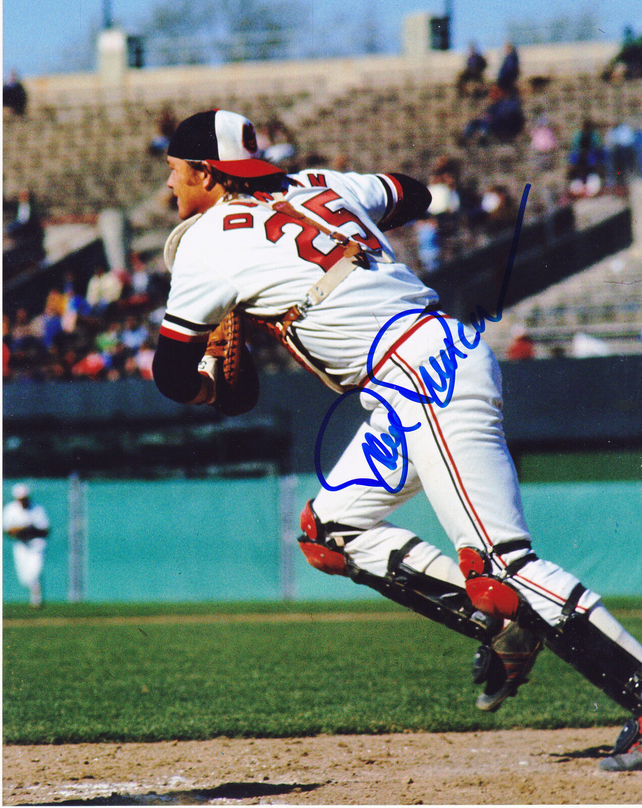 DAVE DUNCAN BALTIMORE ORIOLES ACTION SIGNED 8x10