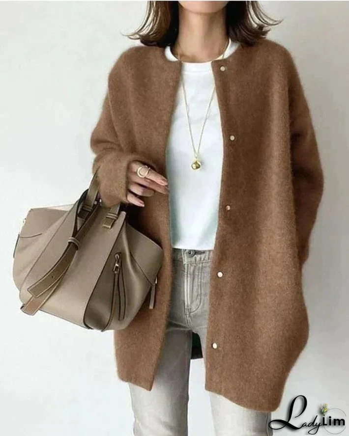Elegant and Casual Cardigan