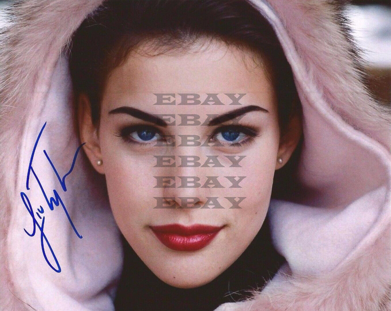 Liv Tyler Autographed Signed 8x10 Photo Poster painting Reprint