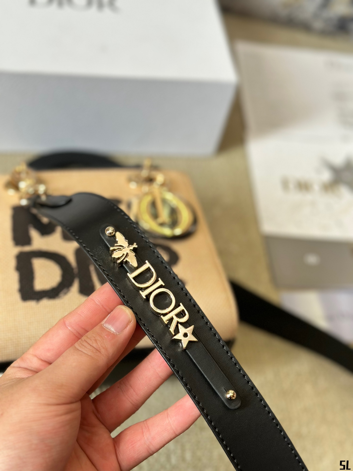 2f33028596697bf410e7ec482c651e61