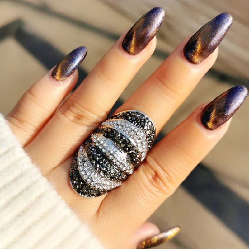 Vintage-inspired Black and White Cubic Zirconia Rings