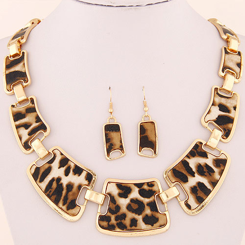 Leopard Geometric Shaped Necklace and Earrings Set