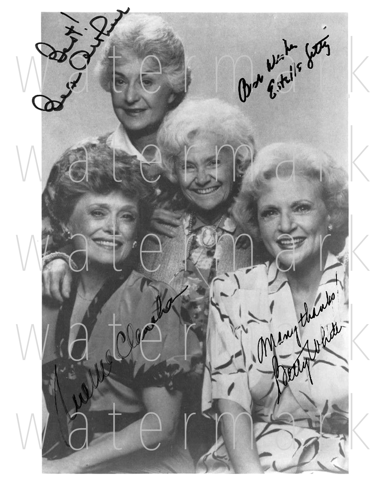 The Golden Girls Betty White signed 8X10 Photo Poster painting poster picture autograph RP