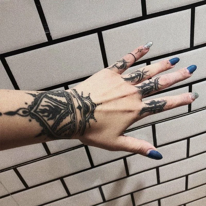 New Dark Flower Temporary Tattoo on Hand Sticker for Men Women Waterproof Durable Tattoo Cool Art Hand Back Finger Fake Tattoo