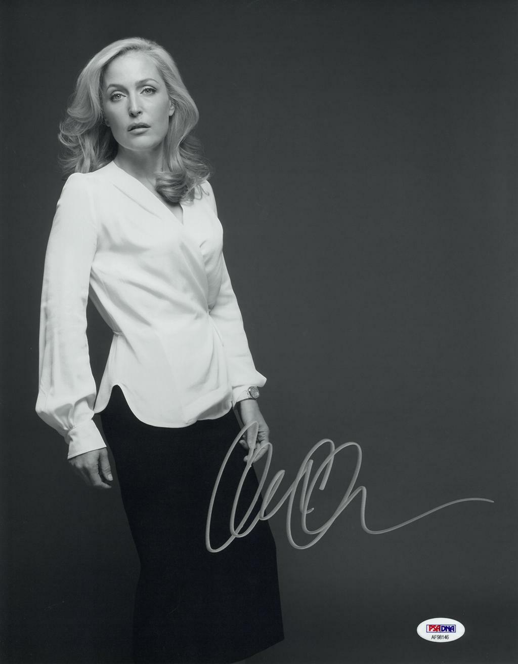 Gillian Anderson Signed Authentic Autographed 11x14 B/W Photo Poster painting PSA/DNA #AF98146